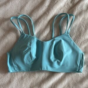 lululemon like a cloud sports bra / cyan blue / 8